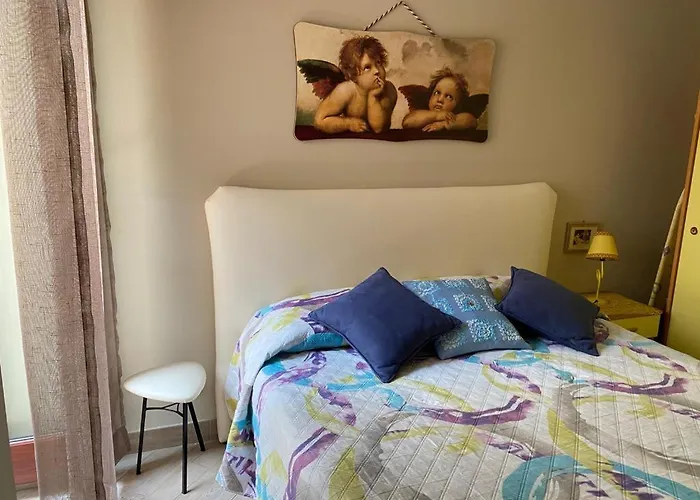 Balcone Eleonora Чефалу